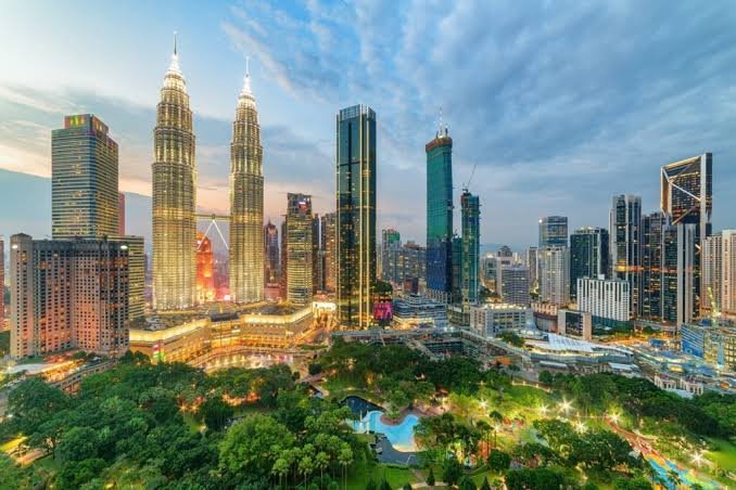 compare Kuala Lumpur hotels on Traveloka
